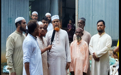 ইউনিয়ন জামায়াতের উদ্যোগে গৃহহীনকে ঘর উপহার: